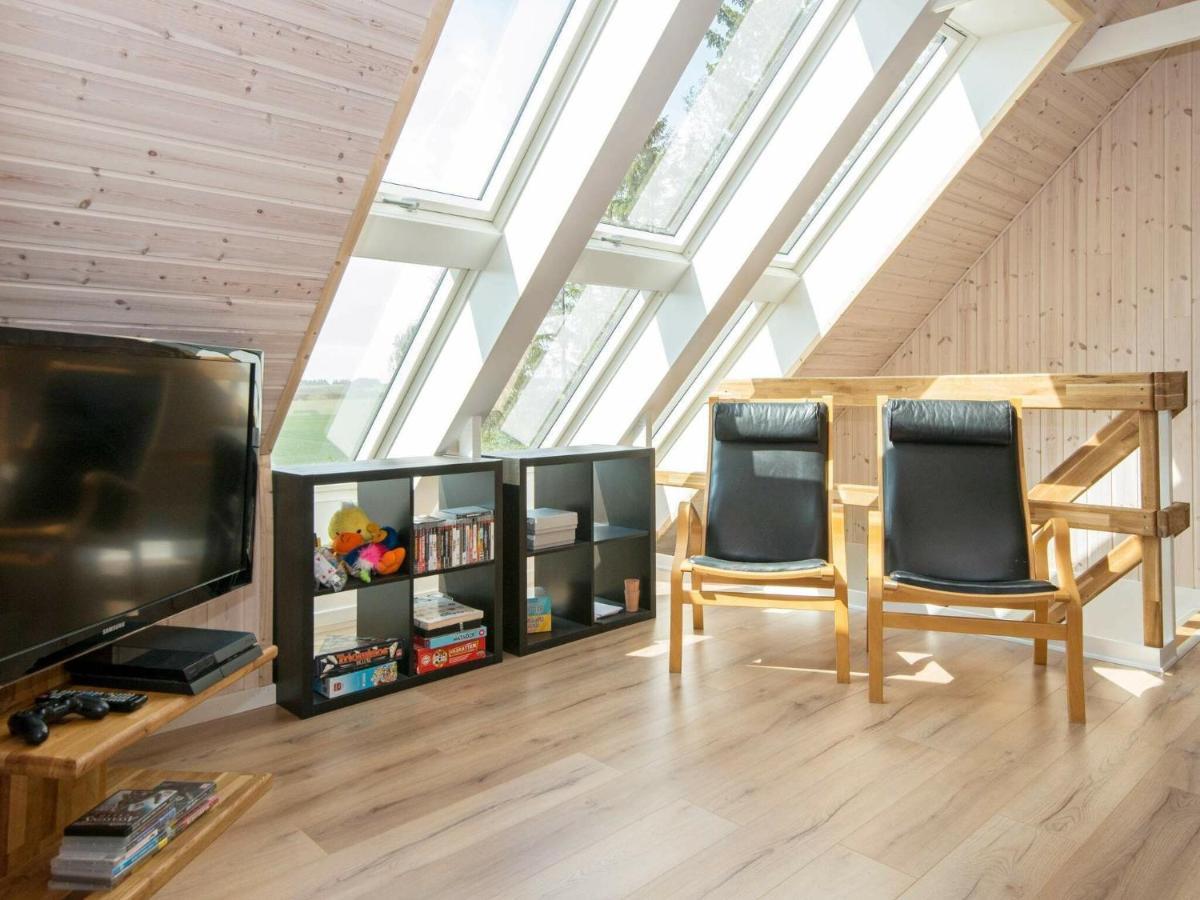10 Person Holiday Home In Glesborg Rum bild