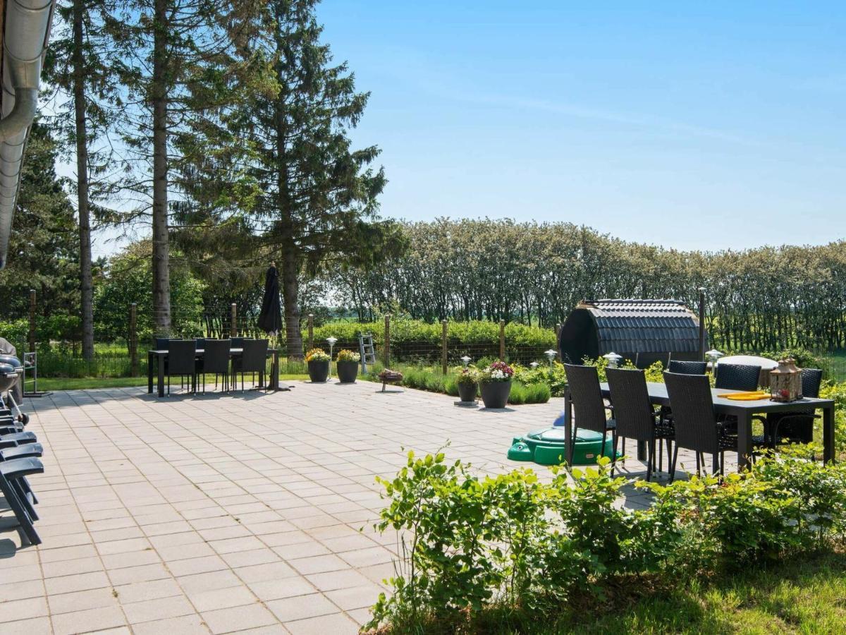 10 Person Holiday Home In Glesborg Rum bild